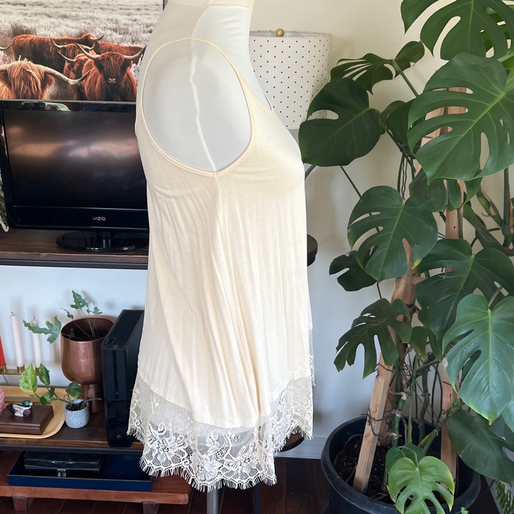 Altar’d State Elegant Cream Lace Trim Tank Top Shirt NWT - Picture 6 of 9